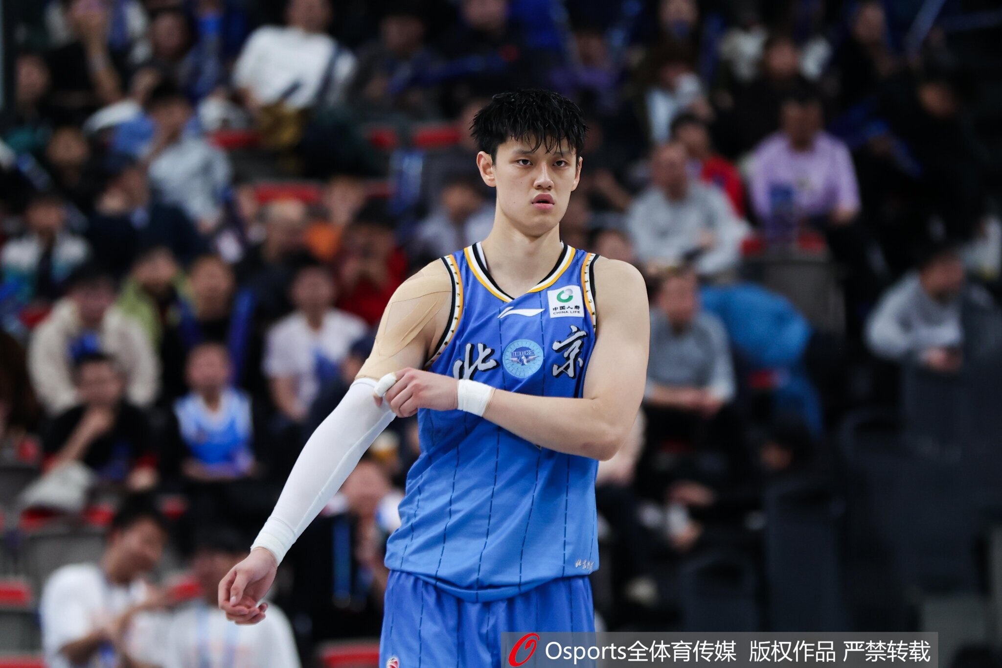 星空投注-媒体人：广东G1忌惮北京内线 护筐差不停收缩给其他位置机会