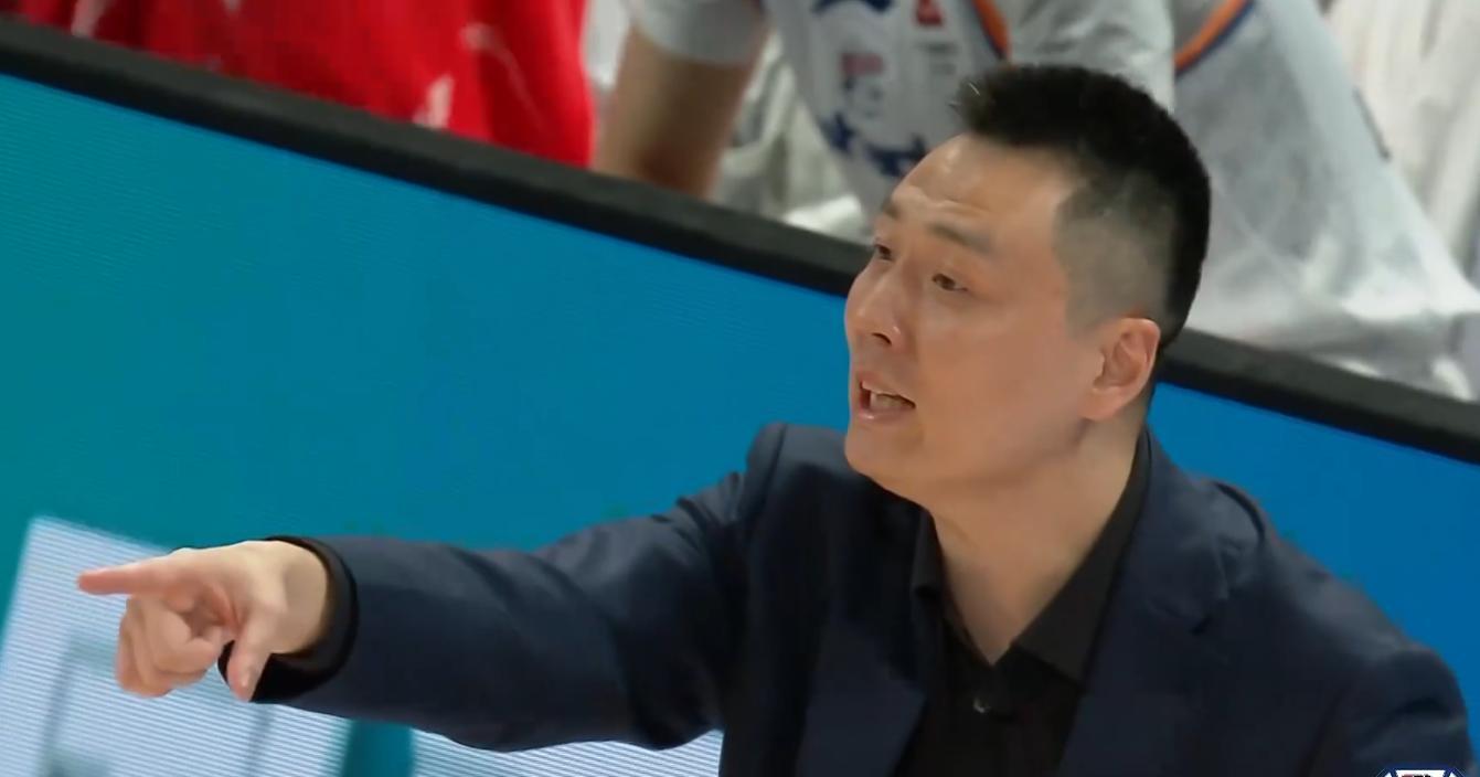 双外援粤沪大获全胜!大王生涯之夜,上海锁定冠军,广东杀回前3